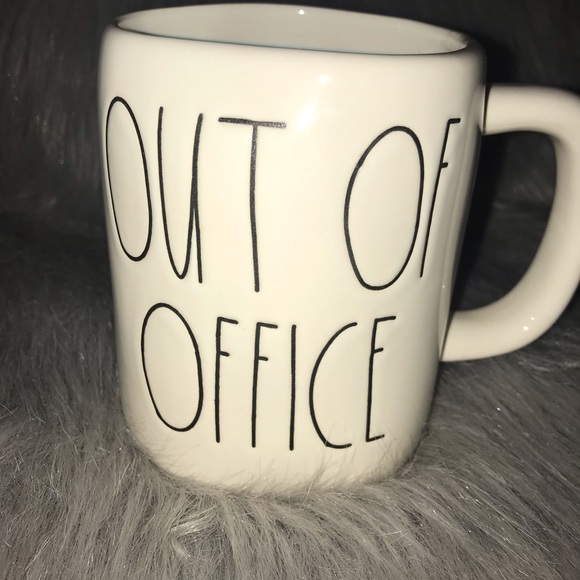 NWOT Rae Dunn “out of office” mug - Picture 2 of 4